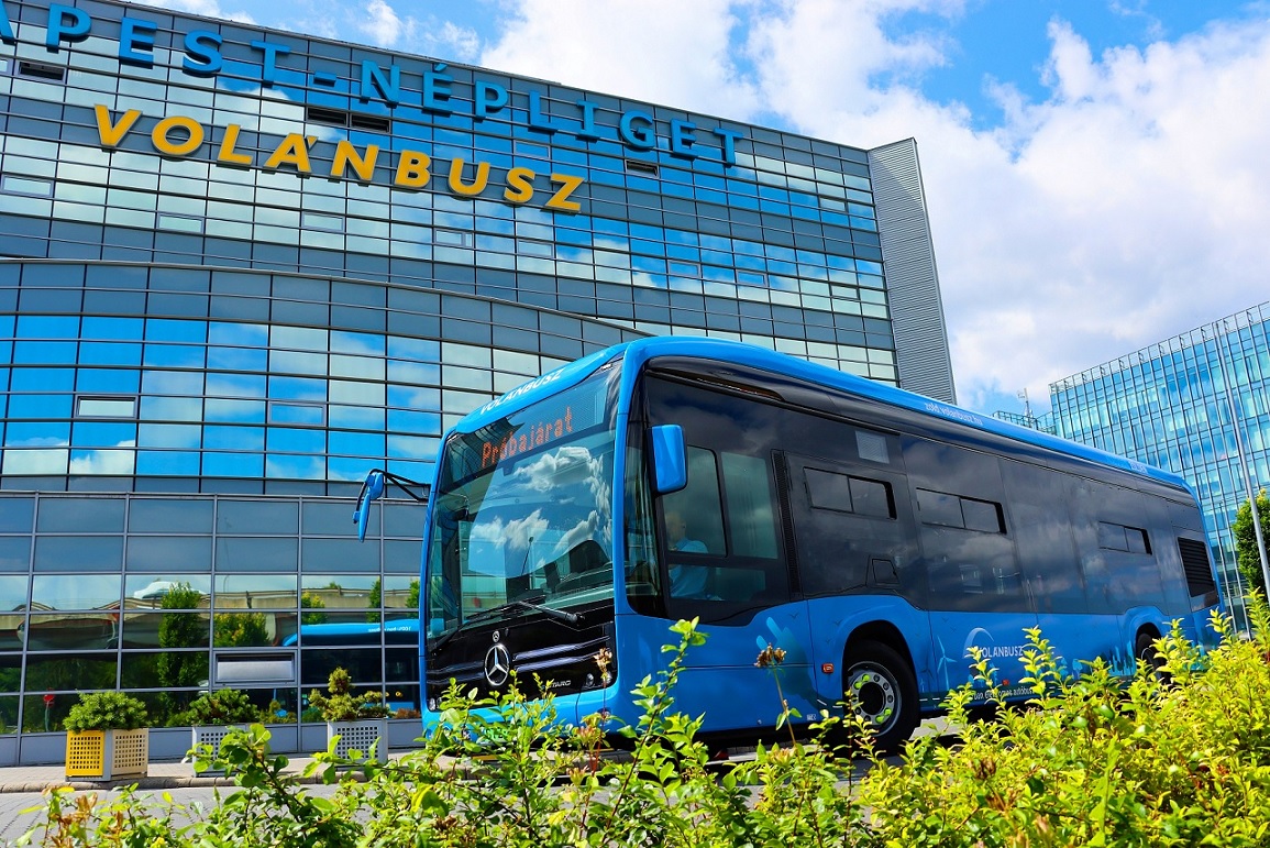 Mecedes-Benz eCitaro elektromos busz a Népliget autóbusz-állomáson