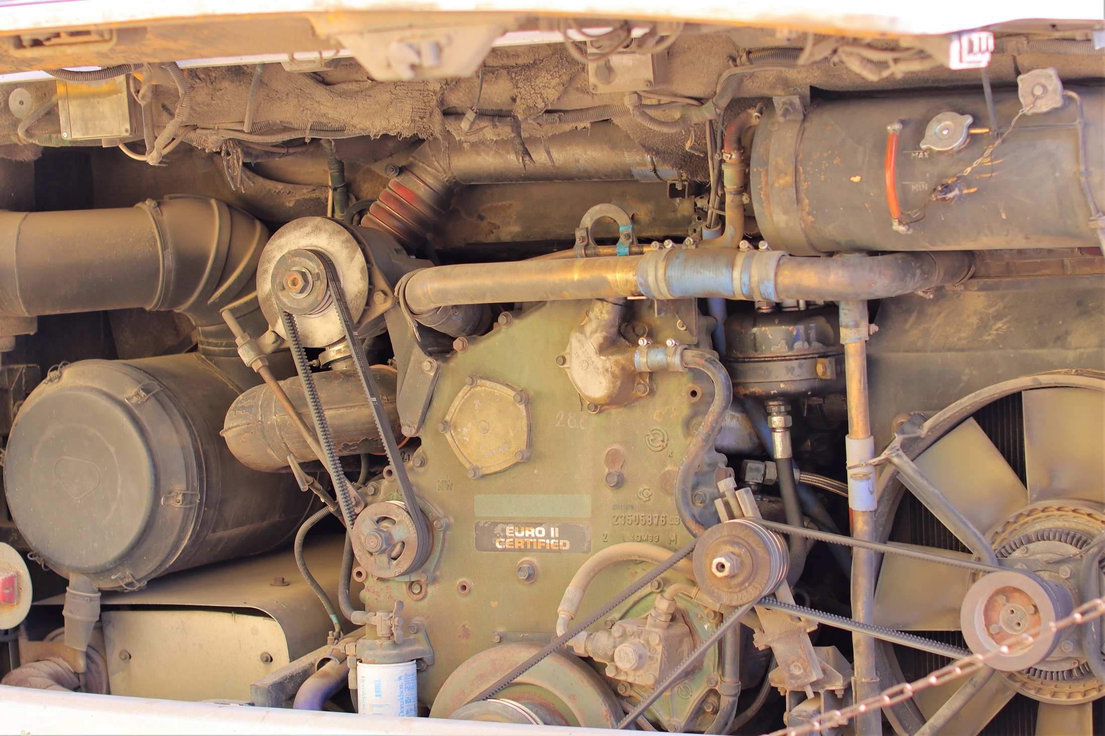 A képen egy régi Ikarus 260-as motorja látható.