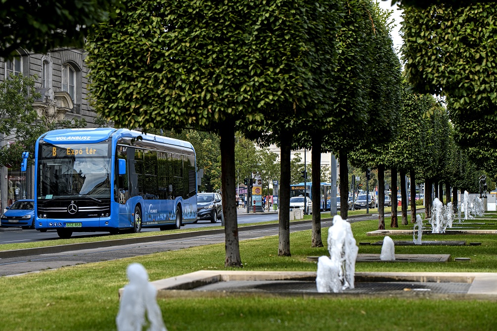 Volánbusz ebusza forgalomban